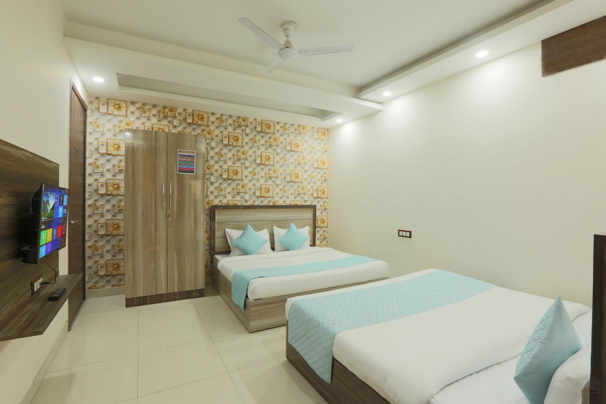 Oaks Inn Plaza Delhi Airport Νέο Δελχί Εξωτερικό φωτογραφία