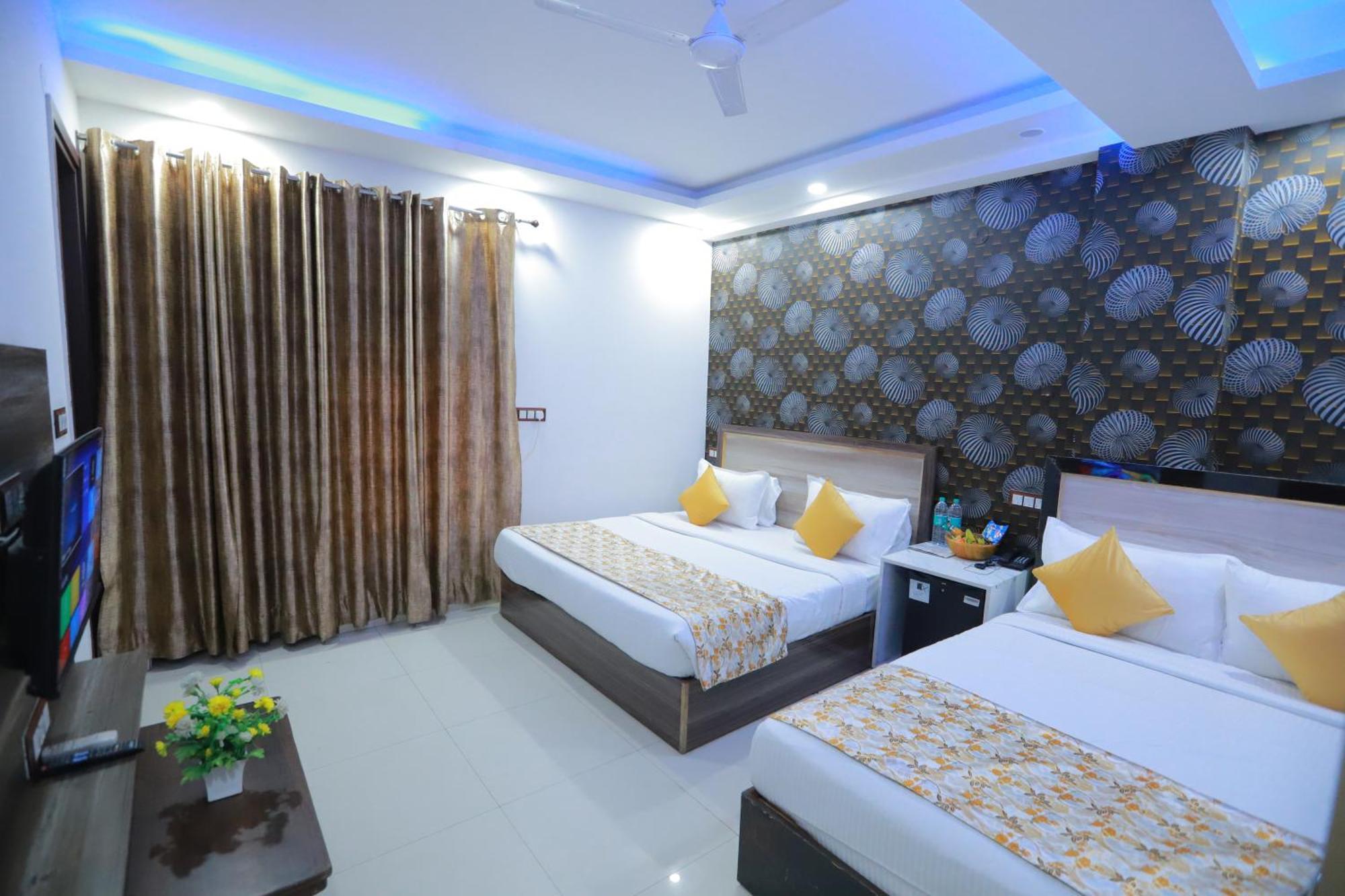 Oaks Inn Plaza Delhi Airport Νέο Δελχί Εξωτερικό φωτογραφία
