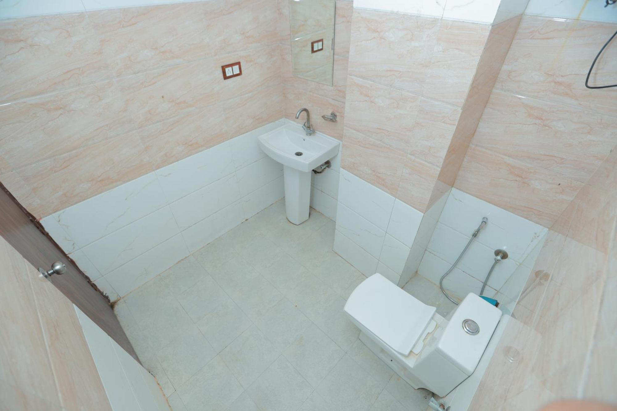 Oaks Inn Plaza Delhi Airport Νέο Δελχί Εξωτερικό φωτογραφία